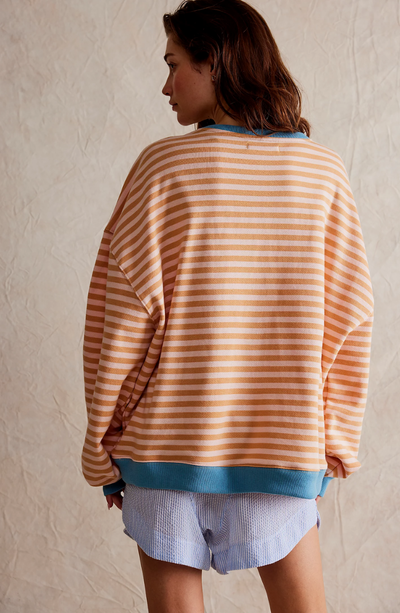 CARLA | OVERSIZED STRIPED SWEATER