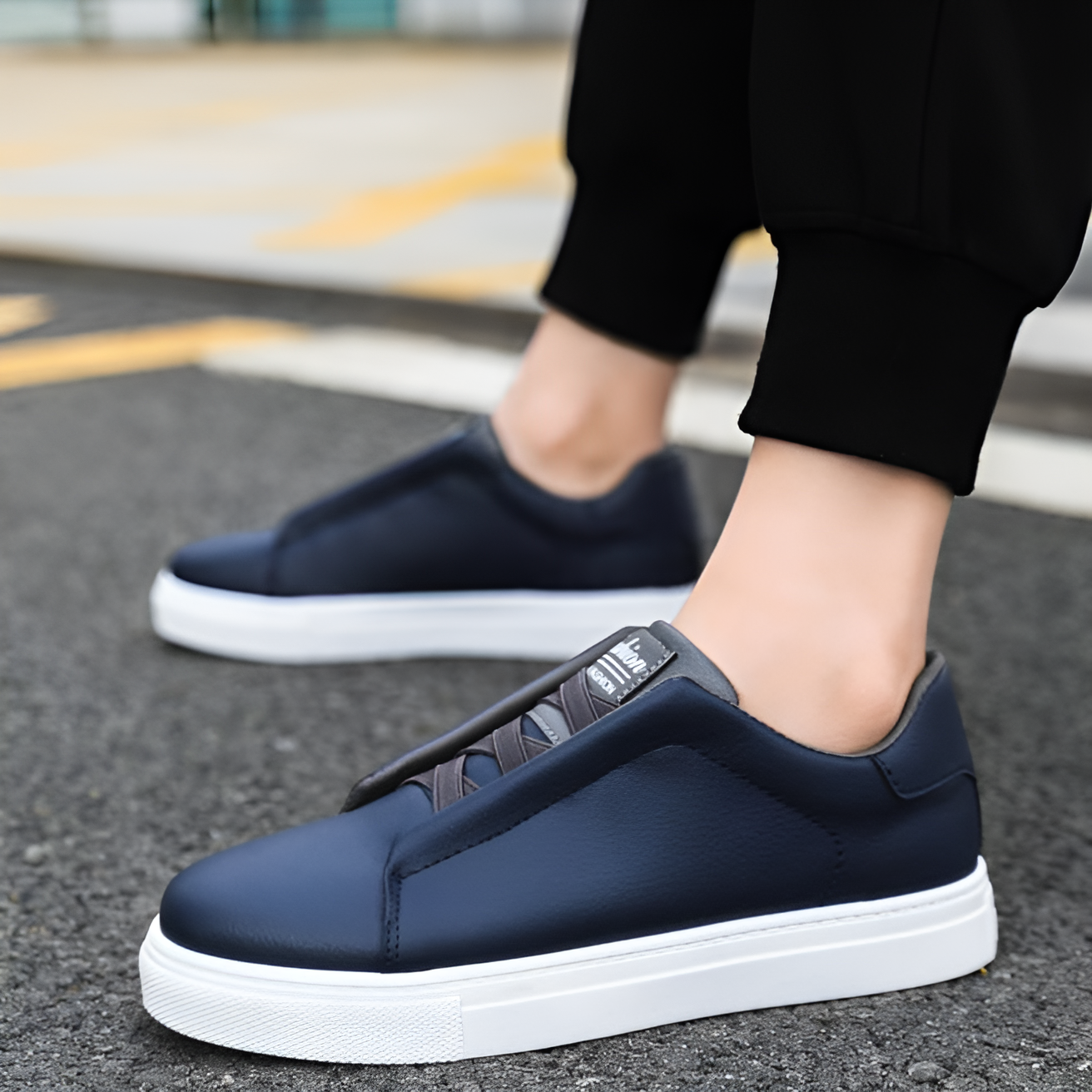 THEO | Classic Sneakers