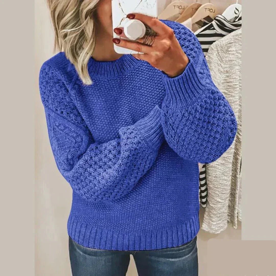 KELLY | CLASSIC KNITTED SWEATER