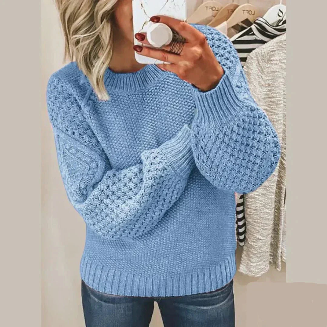 KELLY | CLASSIC KNITTED SWEATER